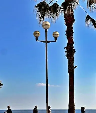 L'opera ניס
